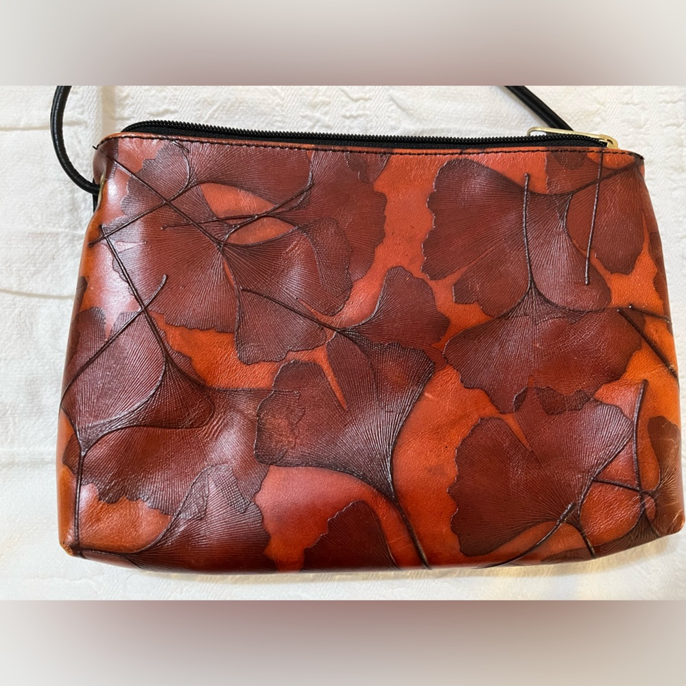 Vintage C.L. Whiting Collection Leaf Leather Crossbody purse